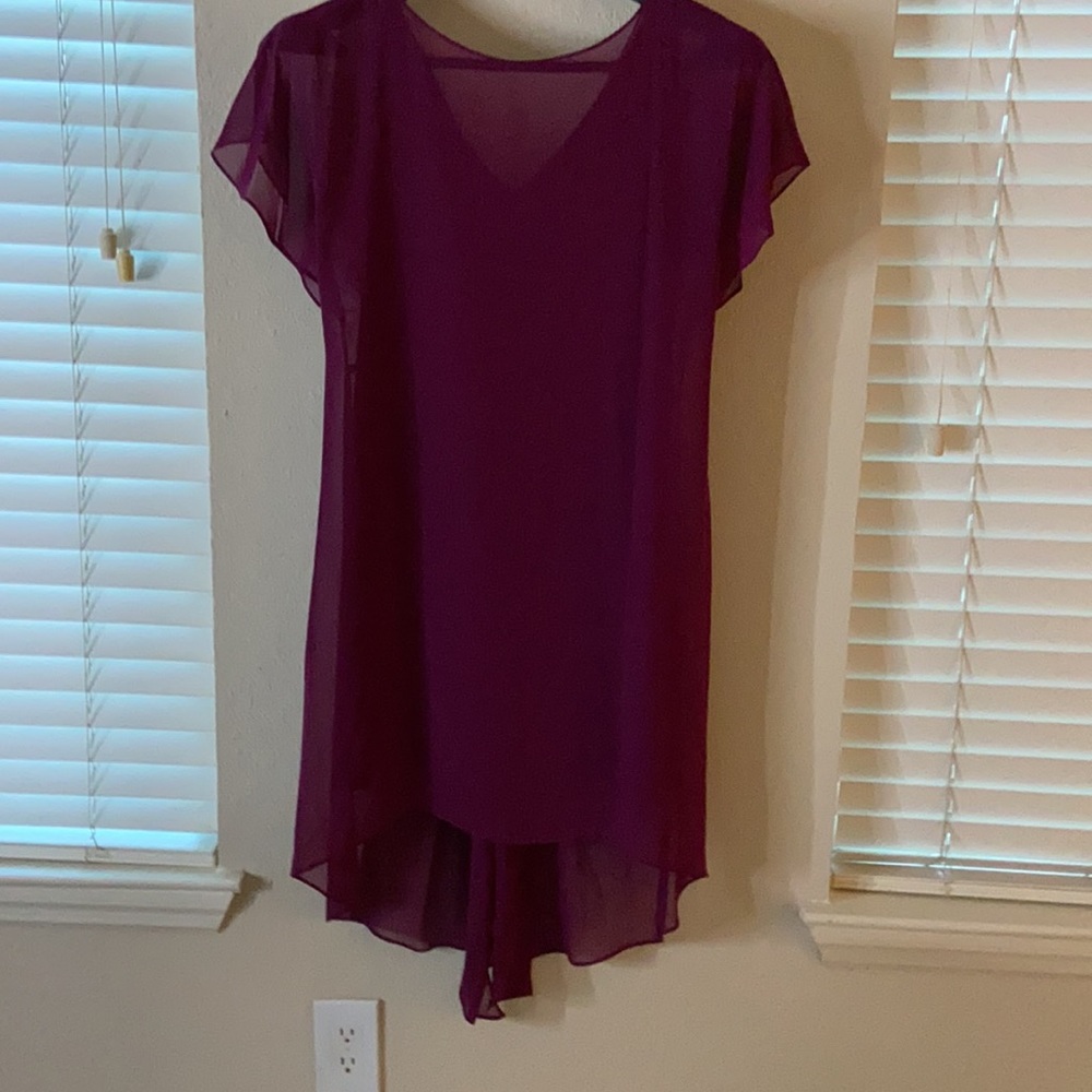 She’ll evening dress. - Picture 2 of 2